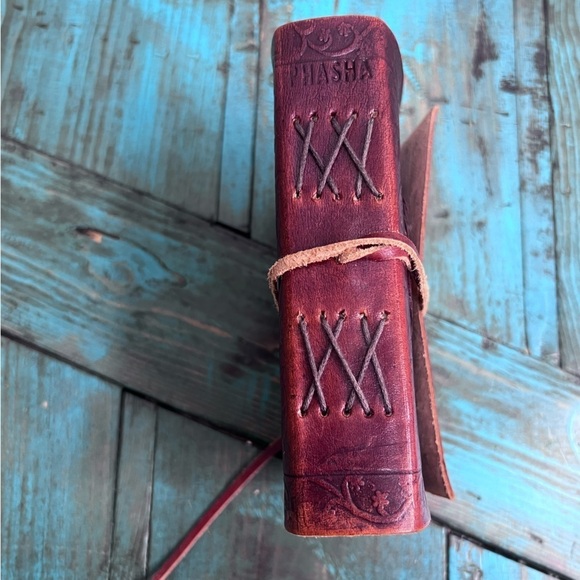 Handmade Leather Journal - Picture 15 of 16